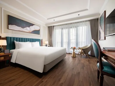 Junior Suite met balkon — L'Signature Hotel & Spa